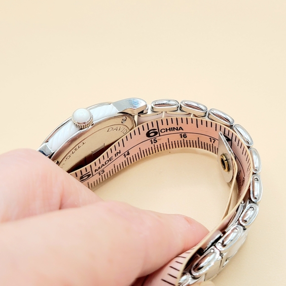 David Yurman Classic Quartz Watch With Diamond Bezel and White Ceramic - Picture 13 of 15